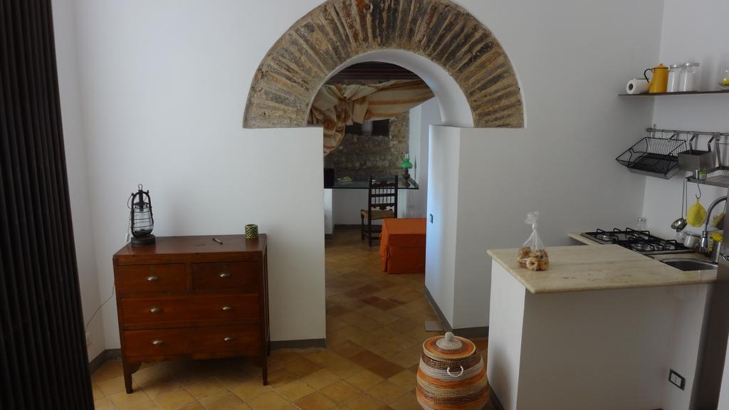 Torrione San Lorenzo I Terracina Εξωτερικό φωτογραφία